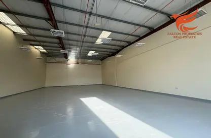 Warehouse - Studio for rent in Al Jazirah Al Hamra - Ras Al Khaimah