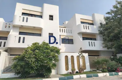 Villa - 4 Bedrooms - 5 Bathrooms for rent in Al Karamah - Abu Dhabi