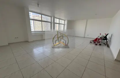 Apartment - 3 Bedrooms - 3 Bathrooms for rent in Airport Road - Abu Dhabi