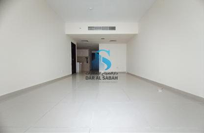 Apartment - 1 Bathroom for rent in Tiger Building Al Qadesia - Al Nahda - Sharjah