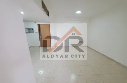 Apartment - 2 Bedrooms - 1 Bathroom for rent in Ajman Corniche Residences - Ajman Corniche Road - Ajman