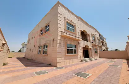 Villa - 6 Bedrooms for rent in Al Ramaqiya - Wasit - Sharjah