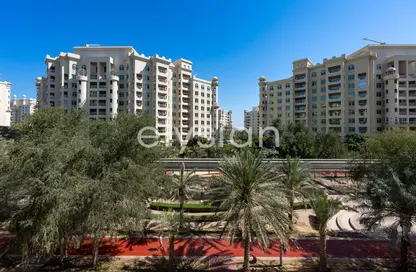 Apartment - 3 Bedrooms - 4 Bathrooms for sale in Golden Mile 4 - Golden Mile - Palm Jumeirah - Dubai