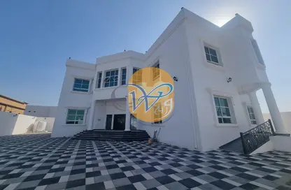 Villa - 6 Bedrooms - 7 Bathrooms for sale in Seih Al Uraibi - Ras Al Khaimah