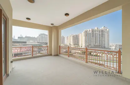 Apartment - 2 Bedrooms - 2 Bathrooms for sale in Marina Residences 4 - Marina Residences - Palm Jumeirah - Dubai