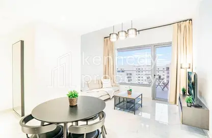 Apartment - 1 Bedroom - 1 Bathroom for rent in Oasis Residences - Masdar City - Abu Dhabi