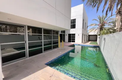 Villa - 5 Bedrooms - 6 Bathrooms for rent in Umm Suqeim 2 Villas - Umm Suqeim 2 - Umm Suqeim - Dubai