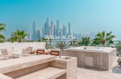 Apartment - 4 Bedrooms - 5 Bathrooms for sale in FIVE Palm Jumeirah - Palm Jumeirah - Dubai