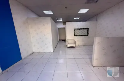 Shop - Studio - 1 Bathroom for rent in Q02 - France Cluster - International City - Dubai