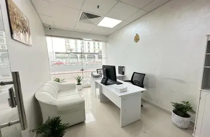 Business Centre - Studio - 1 Bathroom for rent in Al Rostamani Building - Port Saeed - Deira - Dubai