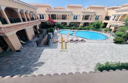 Villa - 4 Bedrooms - 4 Bathrooms for rent in Jumeirah 1 Villas - Jumeirah 1 - Jumeirah - Dubai