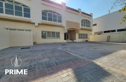 Villa - 5 Bedrooms - 6 Bathrooms for rent in Al Khalidiya - Abu Dhabi