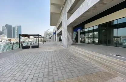 Shop - Studio for rent in Bloom Marina - Al Bateen - Abu Dhabi