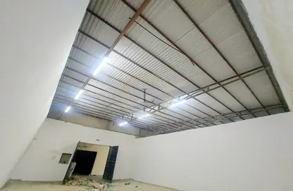 Warehouse - Studio - 1 Bathroom for rent in Wadi AL AIN 1 - Al Noud - Al Ain