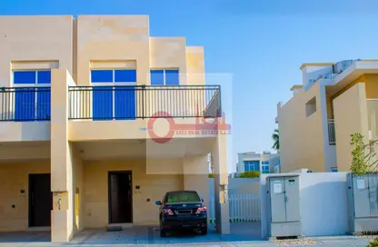 Townhouse - 4 Bedrooms - 3 Bathrooms for sale in Victoria - Damac Hills 2 - Dubai