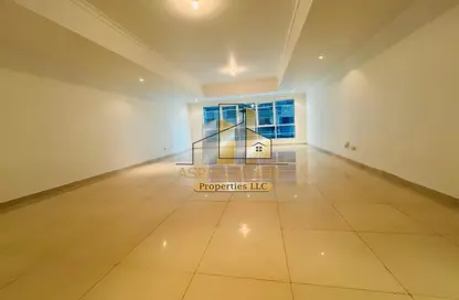 Apartment - 3 Bedrooms - 5 Bathrooms for rent in Amwaj Tower - Al Khalidiya - Abu Dhabi