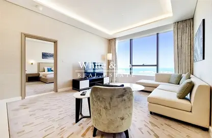 Apartment - 1 Bedroom - 2 Bathrooms for rent in The Palm Tower - Palm Jumeirah - Dubai