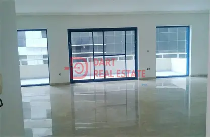 Duplex - 3 Bedrooms - 4 Bathrooms for rent in Al Shaheen Tower - Al Khalidiya - Abu Dhabi