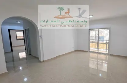 Apartment - 2 Bedrooms - 2 Bathrooms for rent in SG Al Soor Building - Al Soor - Al Qasimia - Sharjah