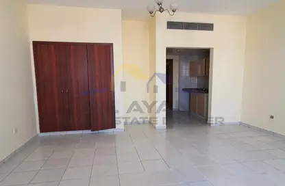 Apartment - 1 Bathroom for rent in England Cluster - International City - Dubai