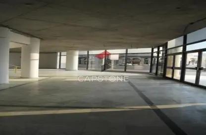 Shop - Studio for rent in Corniche Road - Abu Dhabi