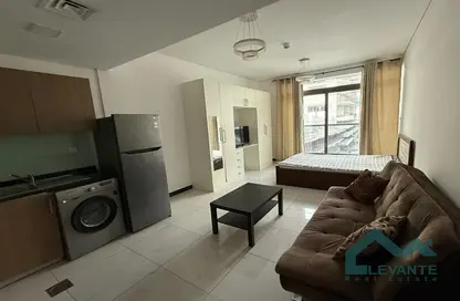 Apartment - 1 Bathroom for rent in Crystal Residence - Jumeirah Village Circle - Dubai