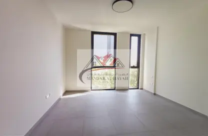 Apartment - Studio - 1 Bathroom for rent in The Link - East Village - Aljada - Sharjah