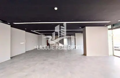 Show Room - Studio for rent in Corniche Road - Abu Dhabi