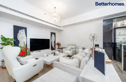 Townhouse - 2 Bedrooms - 4 Bathrooms for sale in Marina Residences 6 - Marina Residences - Palm Jumeirah - Dubai