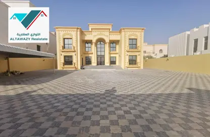 Villa - 6 Bedrooms for rent in Madinat Al Riyad - Abu Dhabi