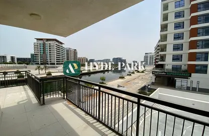 Apartment - 2 Bedrooms - 3 Bathrooms for sale in The View - Al Raha Beach - Abu Dhabi