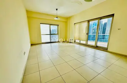 Apartment - 2 Bedrooms - 3 Bathrooms for rent in Cascades Tower - Dubai Marina - Dubai