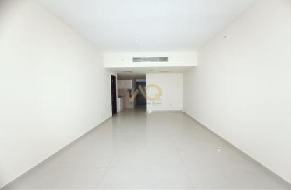 Apartment - 1 Bathroom for rent in Tiger Building Al Qadesia - Al Nahda - Sharjah