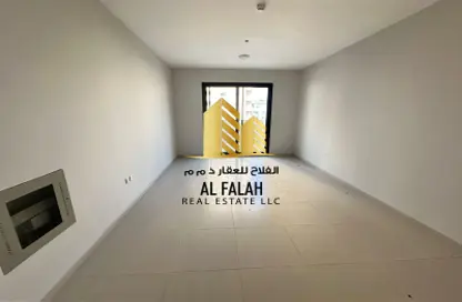 Apartment - 2 Bedrooms - 2 Bathrooms for rent in Zayd Bin Aslam Street - Abu shagara - Sharjah