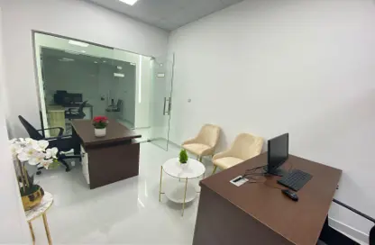 Office Space - Studio - 1 Bathroom for rent in Red Avenue - Al Garhoud - Dubai