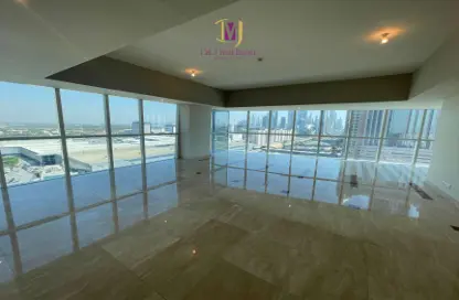 شقة - 2 غرف نوم - 3 حمامات للايجار في برج سما - شارع الشيخ زايد - دبي