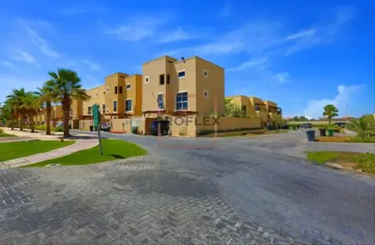 Villa - 3 Bedrooms - 4 Bathrooms for rent in Hemaim Community - Al Raha Gardens - Abu Dhabi