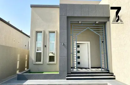 Villa - 2 Bedrooms - 3 Bathrooms for rent in Al Hamra Views - Al Hamra Village - Ras Al Khaimah