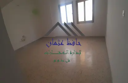 Apartment - 2 Bedrooms - 2 Bathrooms for rent in Al Falah Street - City Downtown - Abu Dhabi