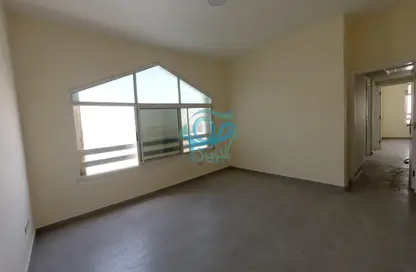 Apartment - 3 Bedrooms - 3 Bathrooms for rent in Baniyas East - Baniyas - Abu Dhabi