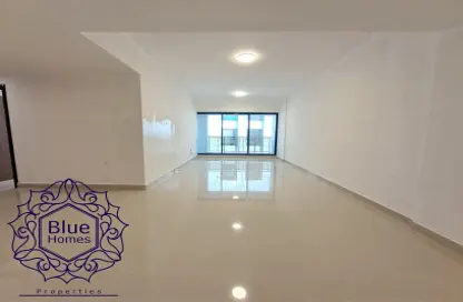 Apartment - 3 Bedrooms - 3 Bathrooms for rent in Mankhool - Bur Dubai - Dubai