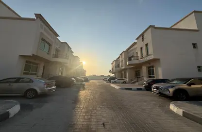 Apartment - 1 Bathroom for rent in Khalifa City A Villas - Khalifa City A - Khalifa City - Abu Dhabi