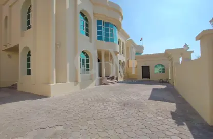 Villa for rent in Rabdan - Abu Dhabi