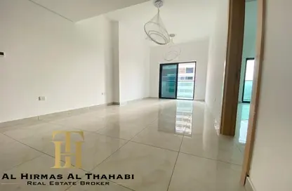 Apartment - 1 Bedroom - 2 Bathrooms for rent in The Square Tower - Jumeirah Village Circle - Dubai