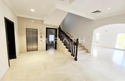 Villa - 6 Bedrooms - 7 Bathrooms for rent in Umm Suqeim 1 Villas - Umm Suqeim 1 - Umm Suqeim - Dubai