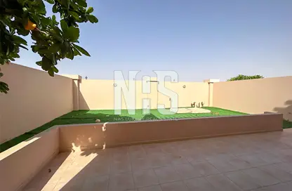 Villa - 3 Bedrooms - 4 Bathrooms for rent in Golf Gardens - Khalifa City - Abu Dhabi