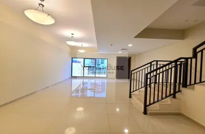 Villa - 3 Bedrooms - 5 Bathrooms for rent in District 16 - Jumeirah Village Circle - Dubai