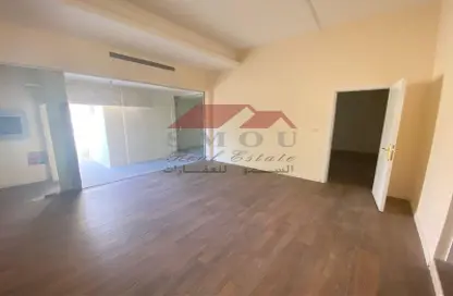 Apartment - 1 Bedroom - 1 Bathroom for rent in Between Two Bridges - Abu Dhabi