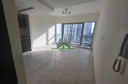 Apartment - 1 Bathroom for rent in The Point - Dubai Marina - Dubai