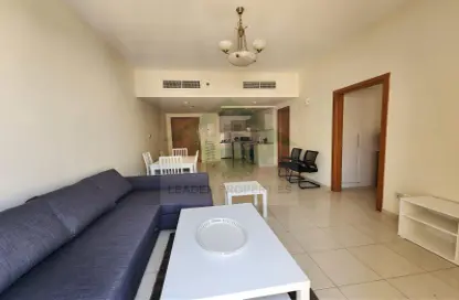 شقة - غرفة نوم - 2 حمامات للايجار في حدائق الإمارات 1 - قرية الجميرا سركل - دبي